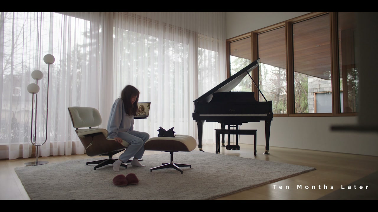 Sarah in her home — production design